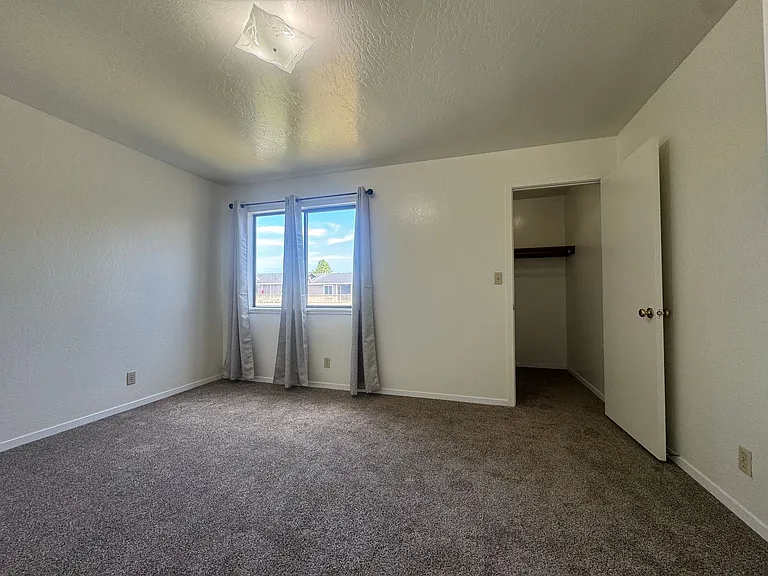 5016 Valley East Blvd — Photo 10