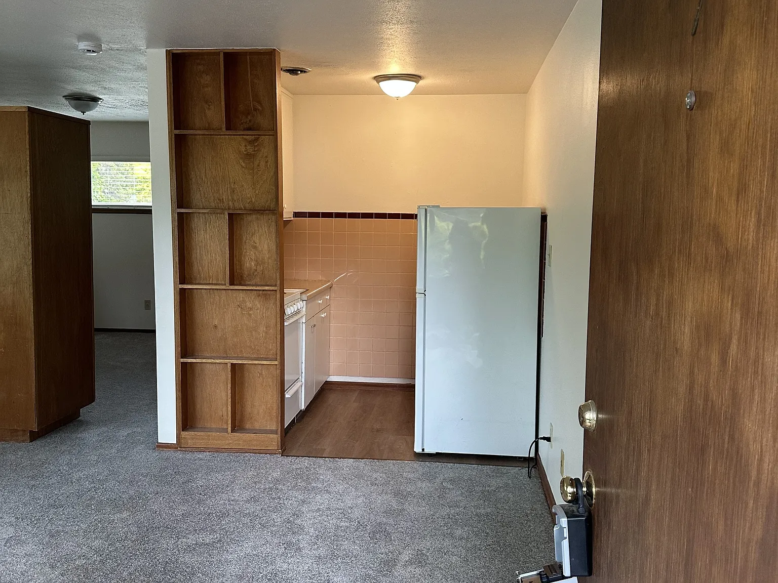 5656 Fauntleroy Way SW — Photo 3