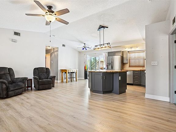 3rd image of 15327 Green Jay Rd