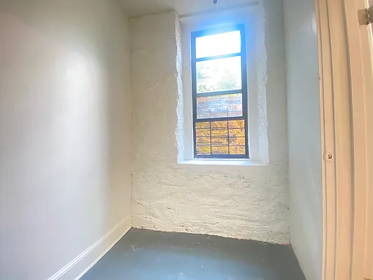 Rented by Dream Space Realty | media 23