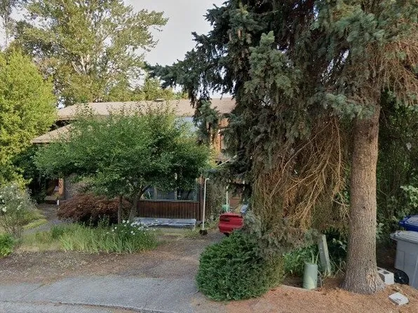 13400 SE 56th Pl, Bellevue, WA 98006