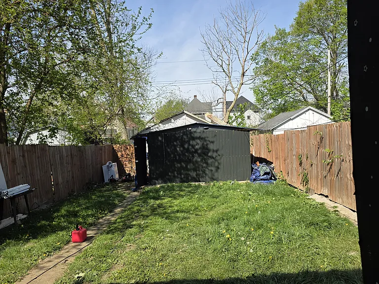S 13th St — Photo 2
