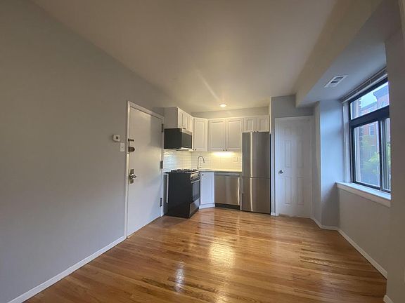 3rd image of 319 S 10th St Unit 243