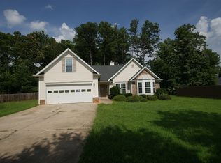 1102 Marsh Ct, Hampton, GA 30228