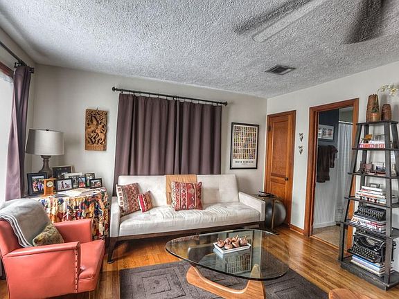 4th image of 1421 Cortlandt St