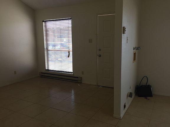 5th image of 3119 Hillrise Dr