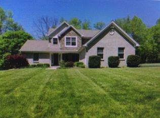 886 Grays Ln, New Richmond, OH 45157