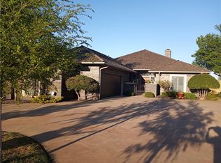 13208 N Oakcliff Rd, Oklahoma City, OK 73120