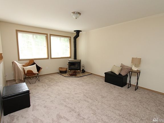 3rd image of 13925 63rd Dr NW