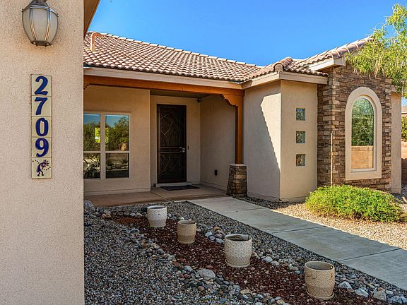 5th image of 2709 Vista De Colinas Pl SE