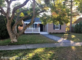 3838 35th Ave W, Seattle, WA 98199