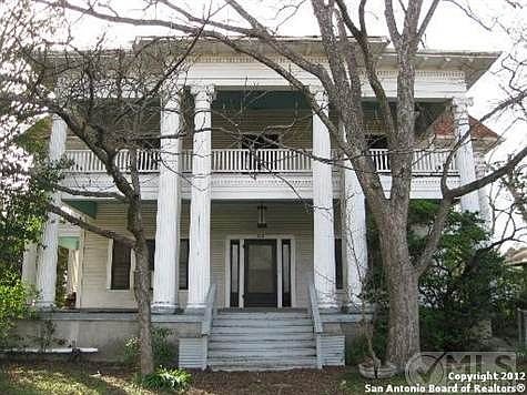 1st image of 821 N Pine St