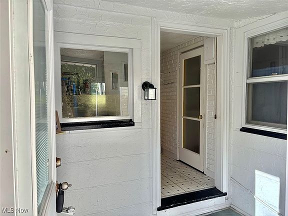 4th image of 12075 Forestwood Dr