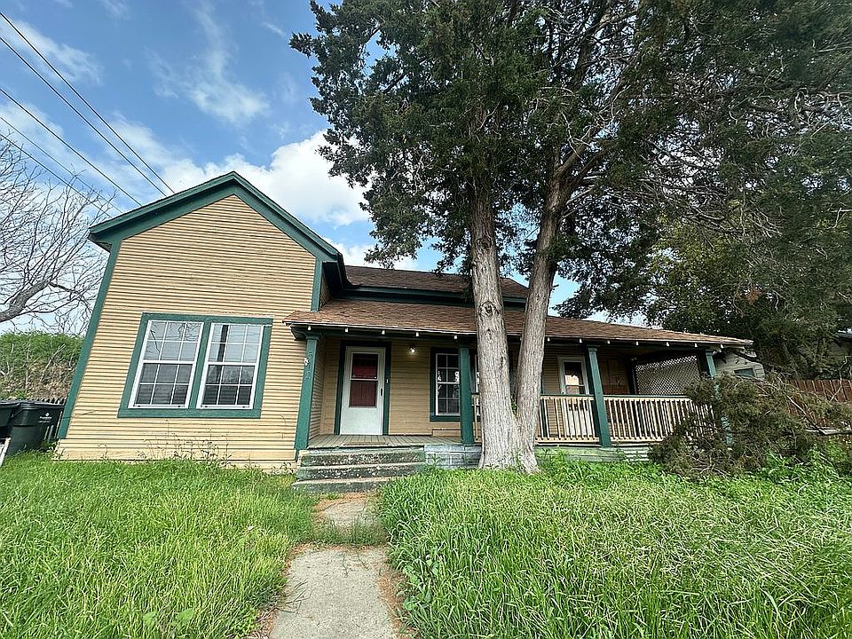 512 N Helena St, Runge, TX 78151 Zillow