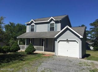 915 Nicely Ln, Williamsport, PA 17701