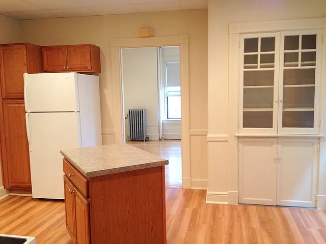 9-17 Warren St #1 — Photo 4