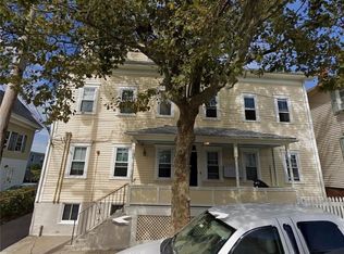 32 Dearborn St APT 1, Newport, RI 02840