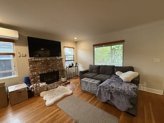 4th image of 722 Marnell Ave