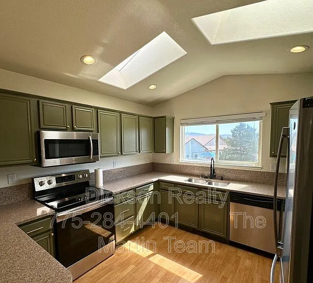 6578 Chula Vista Dr — Photo 3