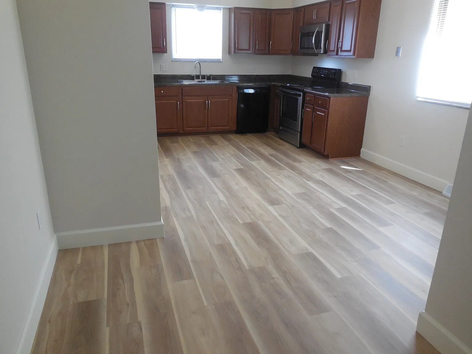 55 W Hudson Street — Photo 3