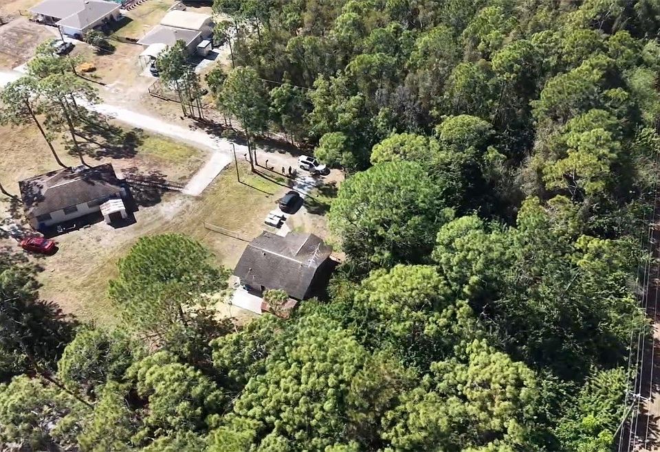 1st image of 20610 Edgewood Rd