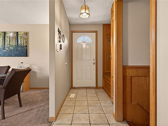 3rd image of 20 Nordale Cres