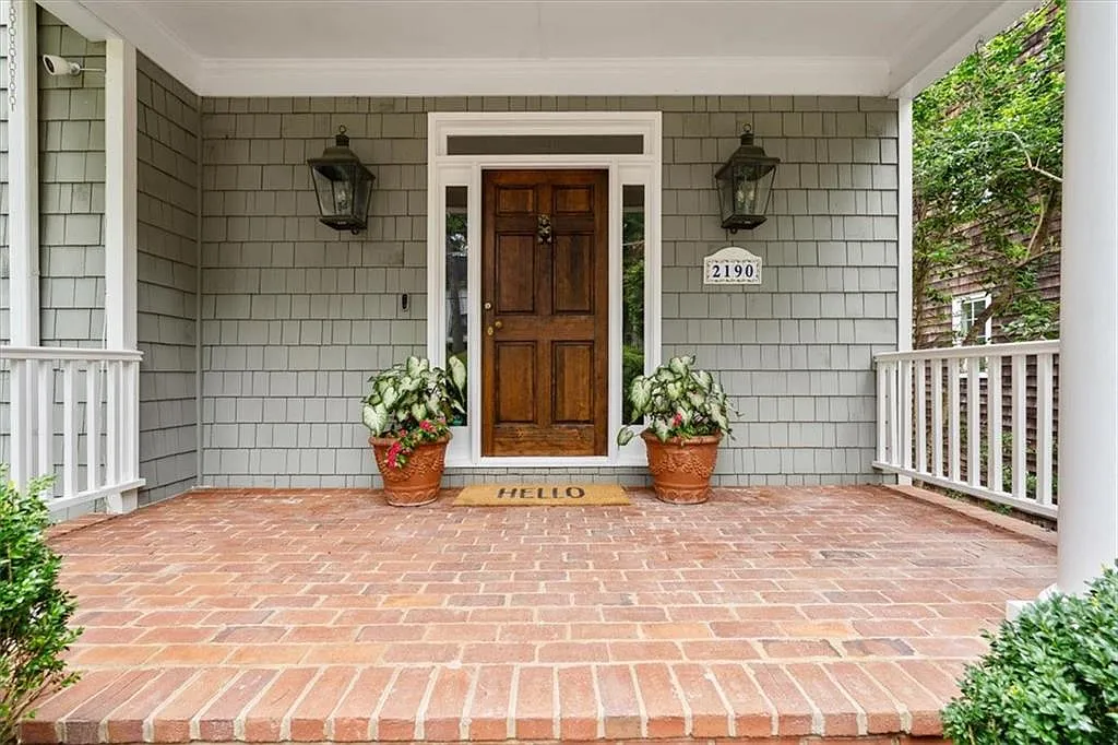 4 bed, 3.5 bath, 3351 sqft, $8,000 — Photo 2