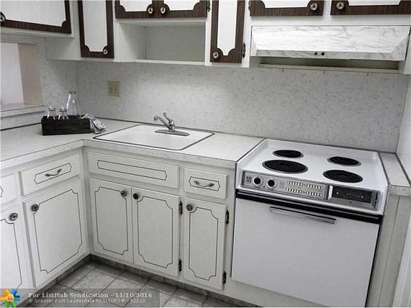 5th image of 1200 Hillcrest Ct APT 207