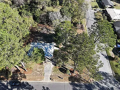 409 Augusta Ave — Photo 17
