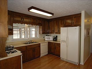 5th image of 410 Merrydale Dr