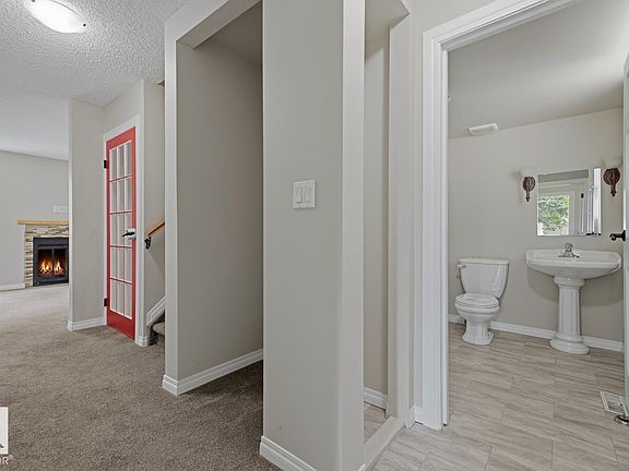 2nd image of 10621 Beaumaris Rd NW