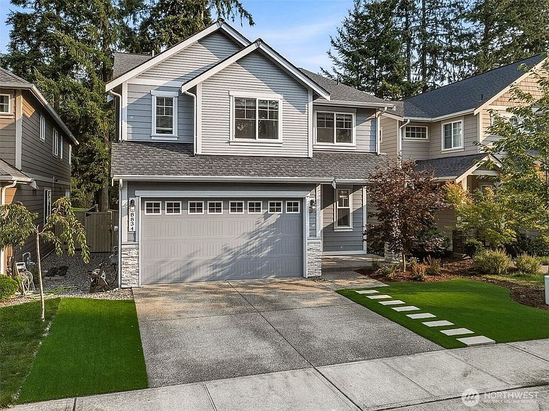 2nd image of 8834 Shepard Way NE