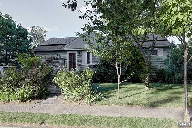 1st image of 9-05 Arnot Pl