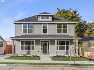 1201 NE Holland St, Portland, OR 97211