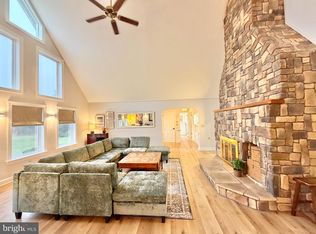 229 Jaybird Ln, Hedgesville, WV 25427