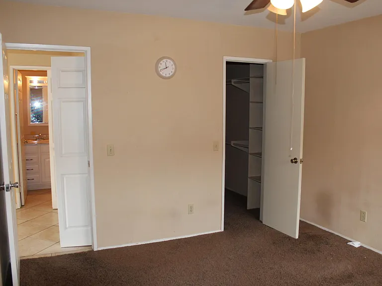 202 Woodland Pkwy #216 — Photo 17