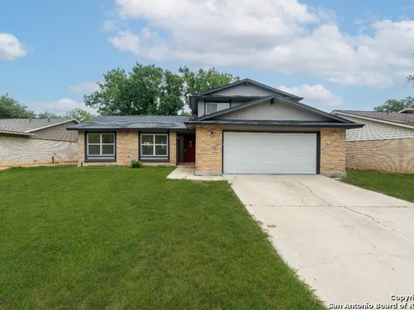 11926 HOLM OAKS DR, San Antonio, TX 78249