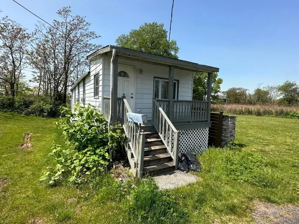 726 Naughton Ave, Staten Island, NY 10305