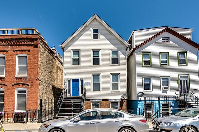 1st image of 1618 W Blackhawk St #1