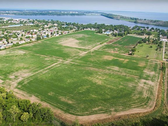 5th image of 7522 E Harbor Rd