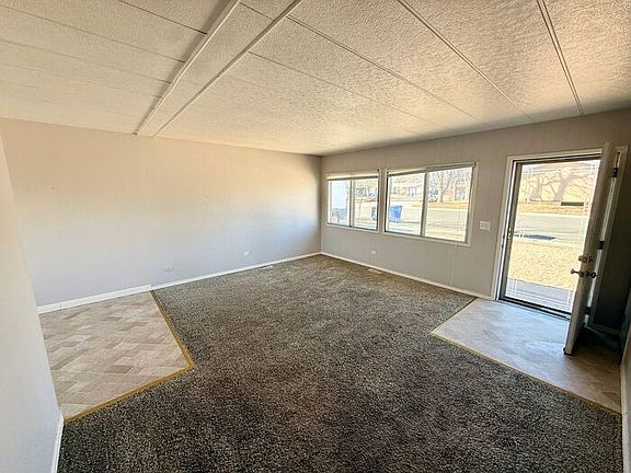 5th image of 1906 Diana Dr
