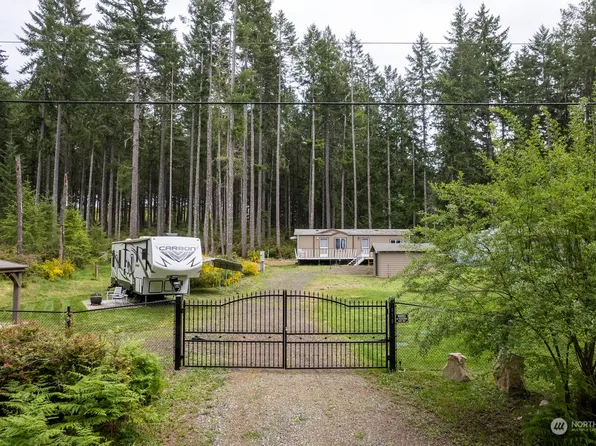 610 E Mason Lake Drive E, Grapeview, WA 98546