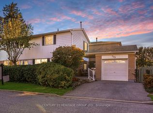 729 Beman Dr, Newmarket, ON L3Y 4Z3