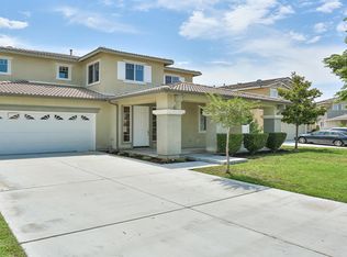 7561 Sweetmeadow Ct, Highland, CA 92346