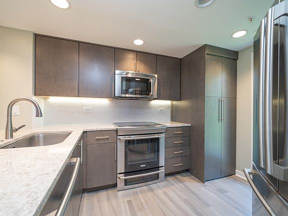 4th image of 75 Ocean Ln APT 408