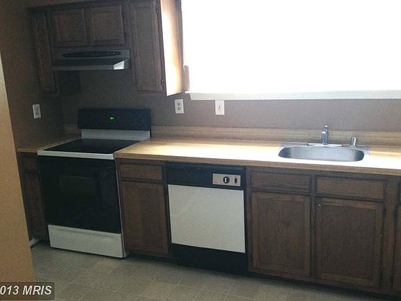 3rd image of 14946 Cherrywood Dr #4H