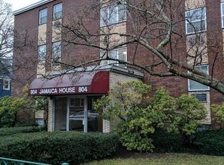 804 Centre St APT 8, Jamaica Plain, MA 02130