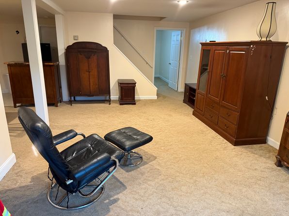 471 Overlook Hill Rd #1