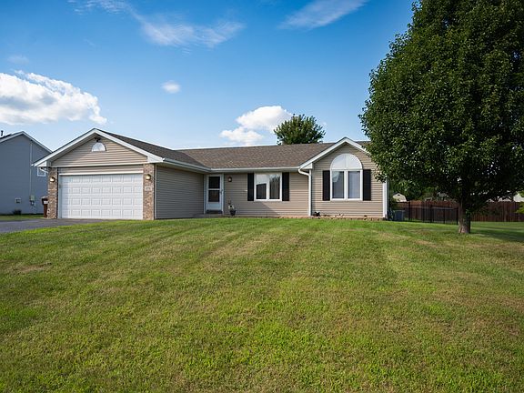 2nd image of 171 Prairie Moon Dr