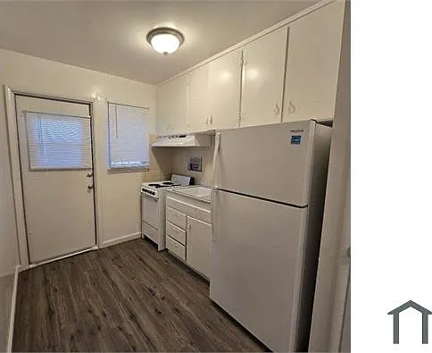 219 E Tuolumne St — Photo 3
